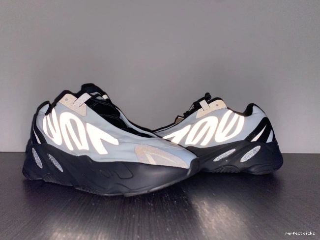 Adidas Tint Blue GZ0711 MNVN 700 Yeezy Boost 0812